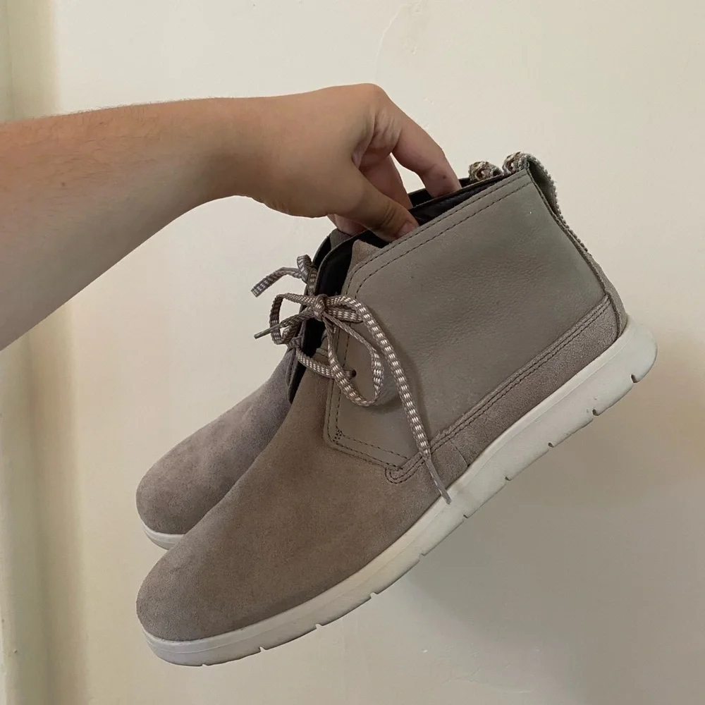 Ugg Mens Freamon Waterproof Chukka Boot Size 9 Taupe Tan Gray WP Antilope Shoes